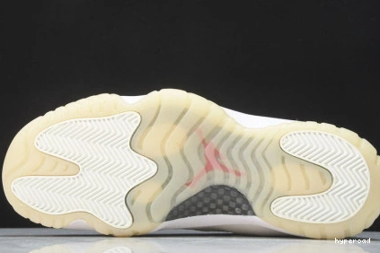Hyperoad TINT AIR PLATINUM JORDAN 11 0715